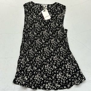 Pleione Floral Blouse NWT